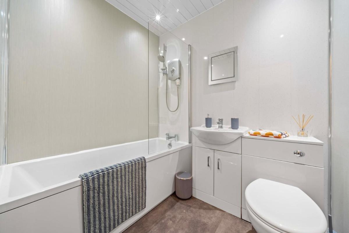 2 Bed App Kirkintilloch