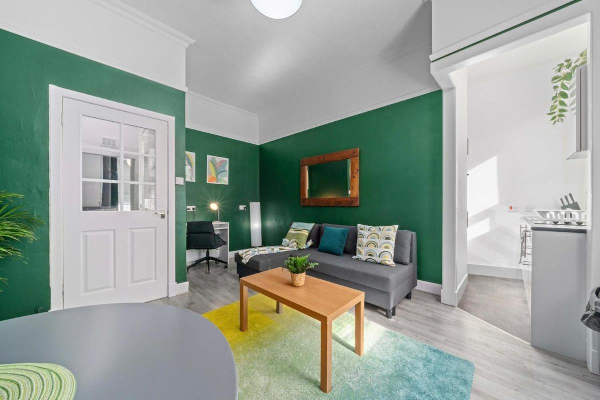 2 Bed App Apartamento