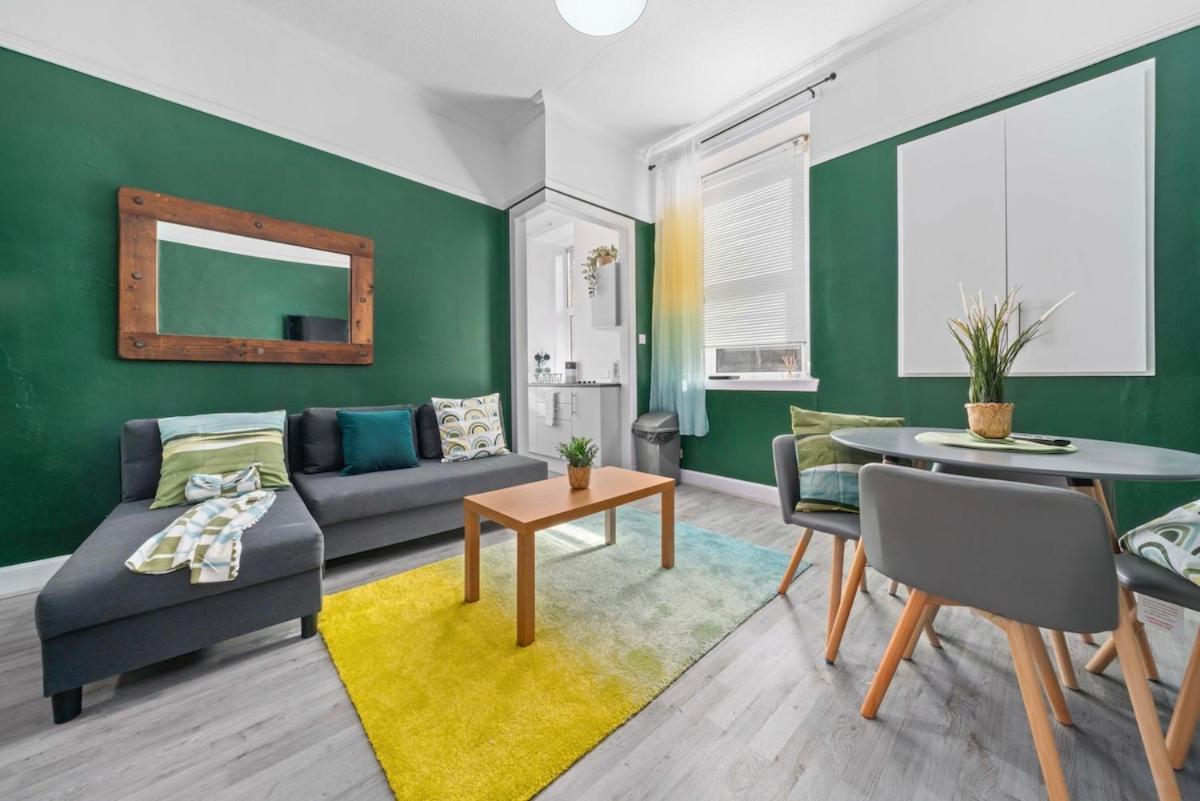 2 Bed App Apartamento